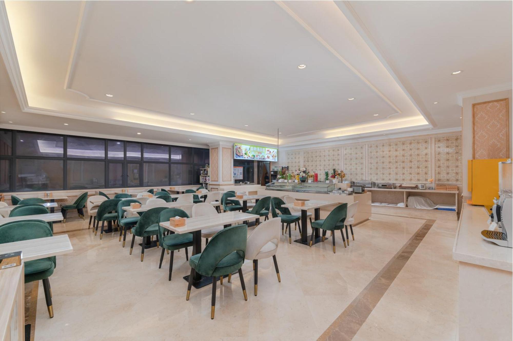 Vienna Hotel Shenzhen Fuyong Subway Station Exteriör bild